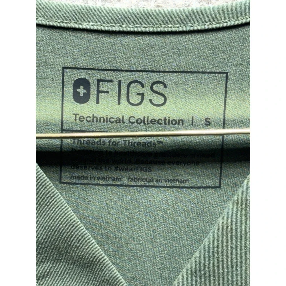 FIGS Technical Collection Olive Green V-Neck Scrub Top Small Mens Medical EUC